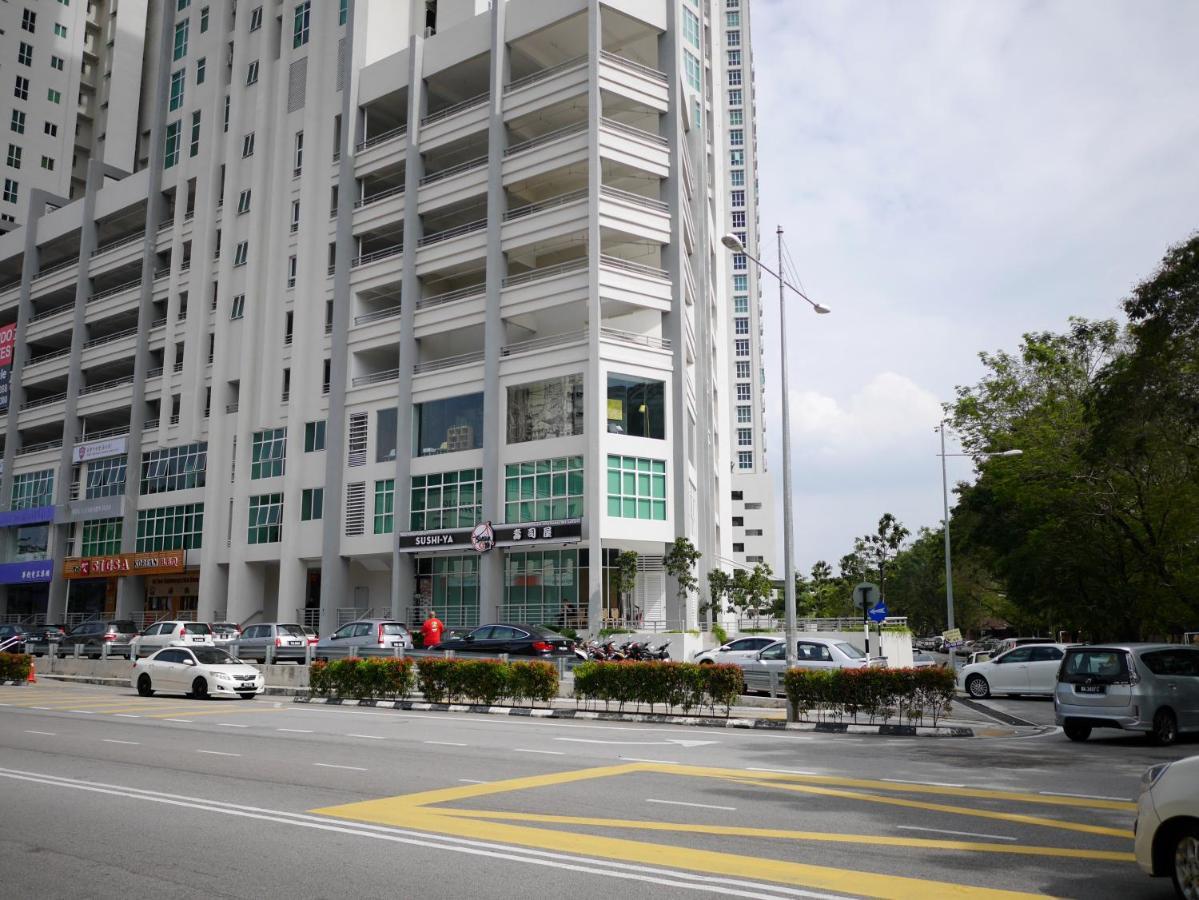 Penang Straits Garden Condominium Georgetown ภายนอก รูปภาพ